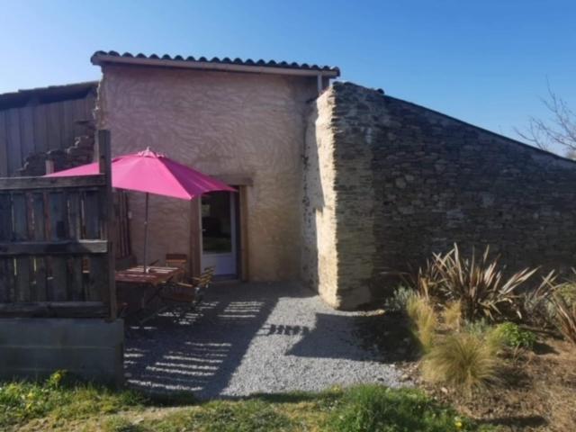 Gite Mimosa Saint-Florent-des-Bois Extérieur photo